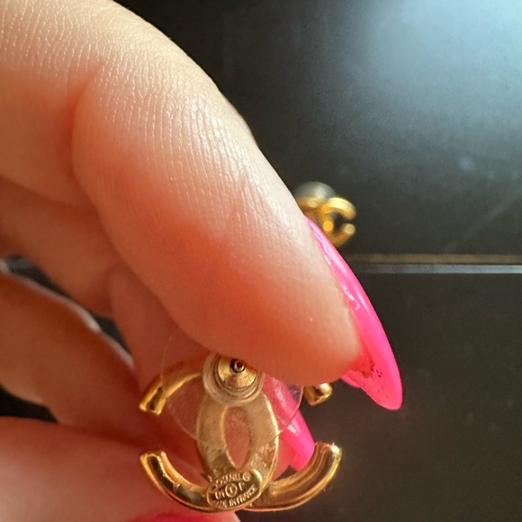 Vintage Chanel earrings - Picture 4 of 6